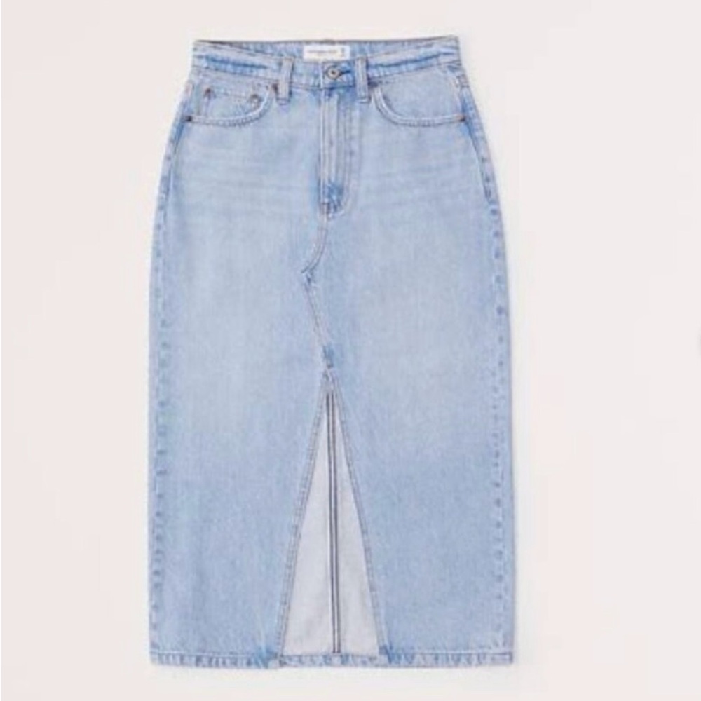 NWOT - Abercrombie midi Denim skirt - size 30 / US10